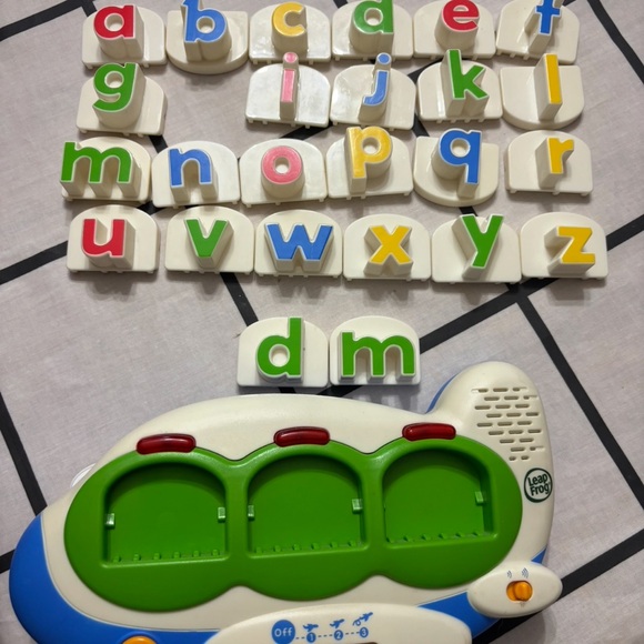 Green and Blue Learning Toys with Modular Design - Picture 1 of 1